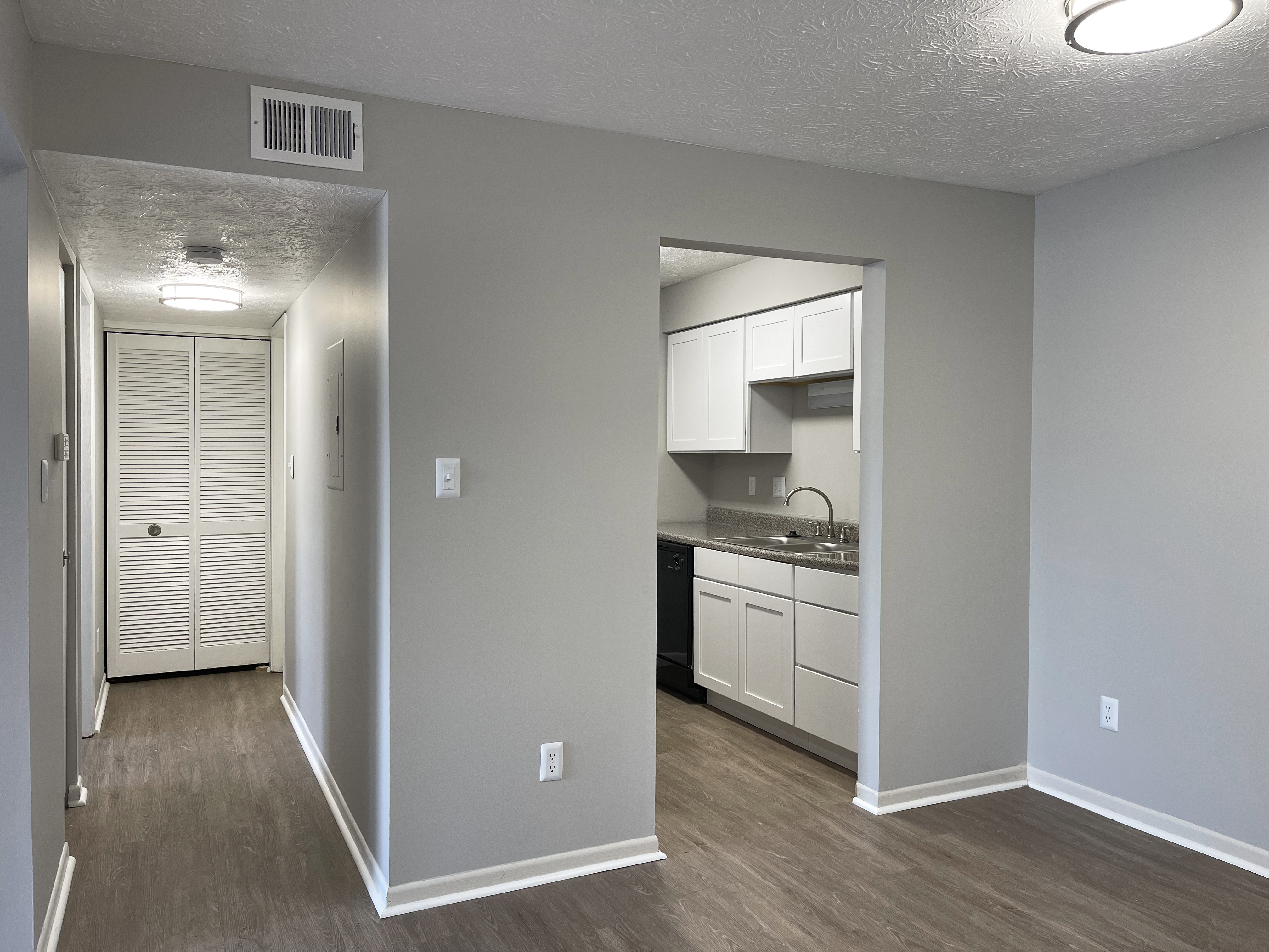 English Village The Multifamily Advisory Group at Cushman & Wakefield